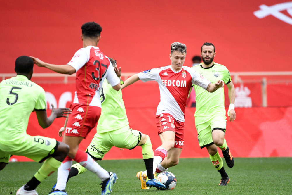 关于尼斯主场击败第戎，继续保持不败纪录的信息