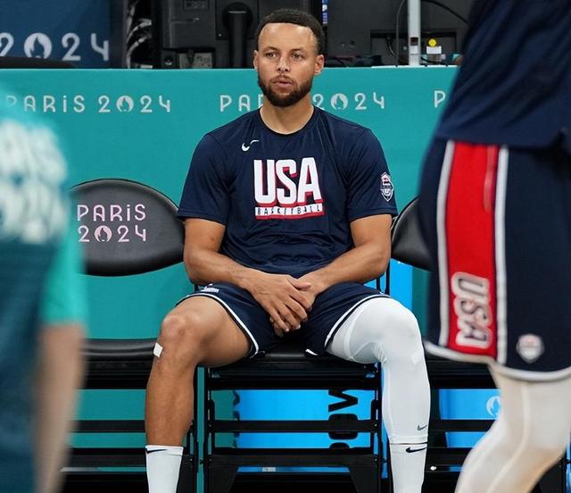 库里迎来十赛季高光表现，皇家马德里球迷沸腾！(库里本赛季)